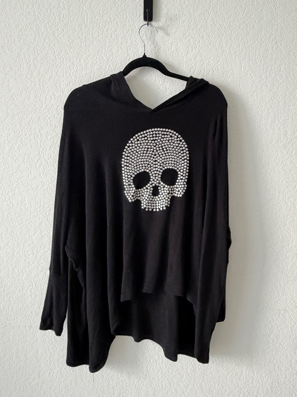 LAUREN MOSHI RHINESTONE SKULL HOODIE OVERSIZED DOLMAN HI LO BLACK XS FITS S M